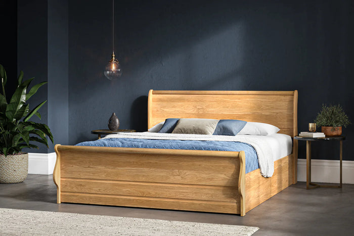 Buckinghamshire Solid Oak Ottoman Bed