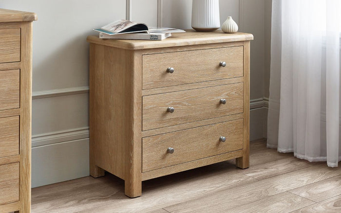 Julian Bowen Memphis Limed Oak 3 Drawer Chest