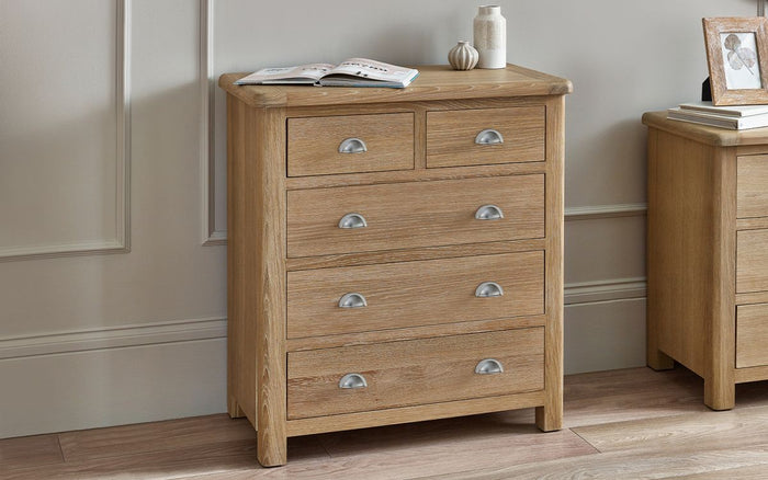 Julian Bowen Memphis Limed Oak 3 + 2 Drawer Chest